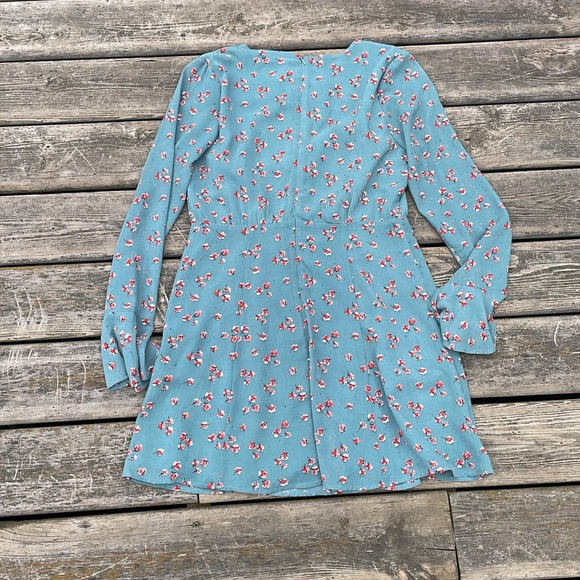 Forever 21 Dress Floral - Picture 4 of 5